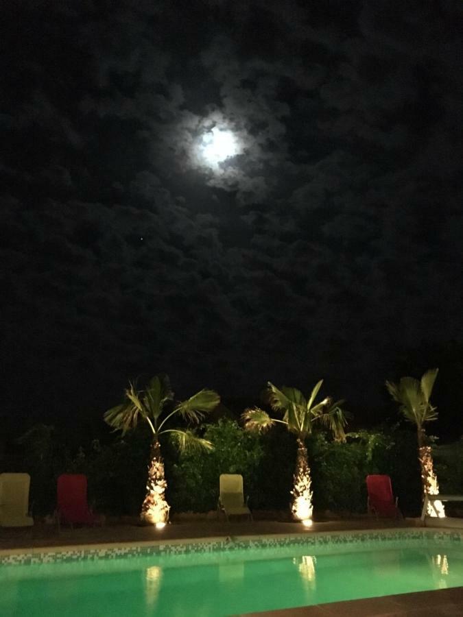 Les Cigales Des Pres Studio Aups Buitenkant foto